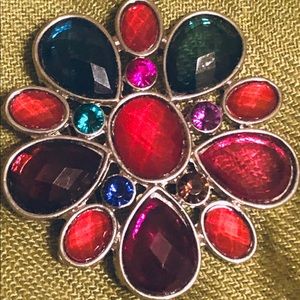 Multicolored stone pin